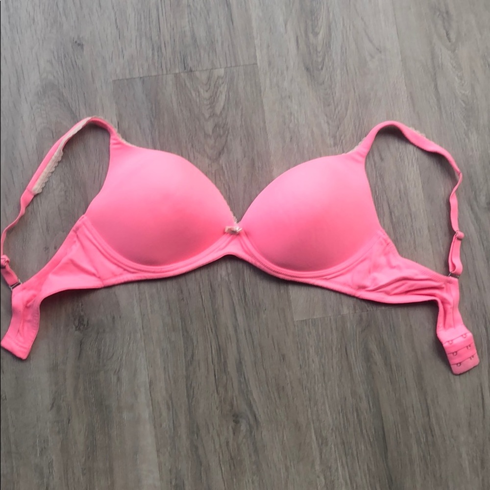 Pink body by Victoria bra